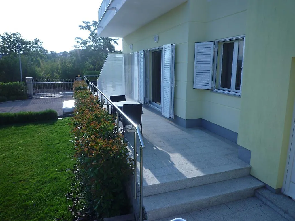 Villa Simfonija Malinska Kroatien