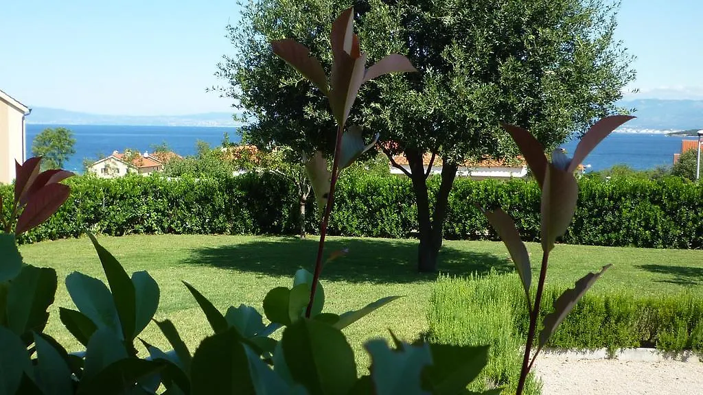Apartment Villa Simfonija Malinska Kroatien