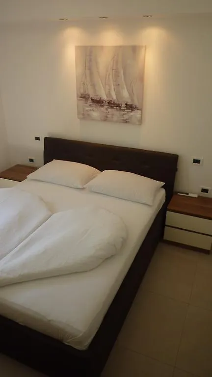 Apartment Villa Simfonija Malinska